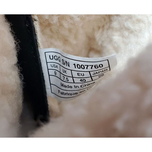 UGG Akadia Boots Women 9 Black Nubuck‎ Leather Shearling Wrap Tie Winter Shoes - Picture 12 of 13